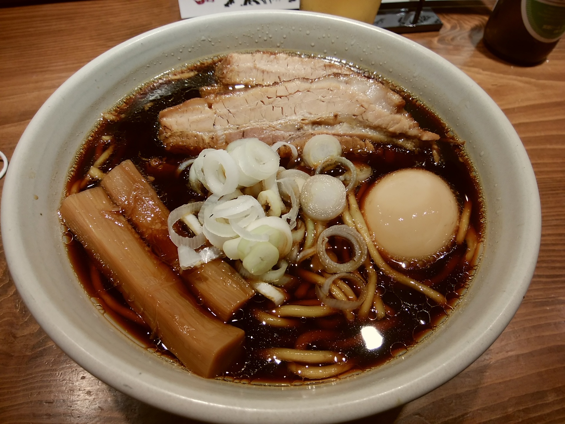 人類みな麺類東京本店 東京都渋谷区恵比寿西2 10 3 プラネックスアンペール ナガチンのらーめんブログ